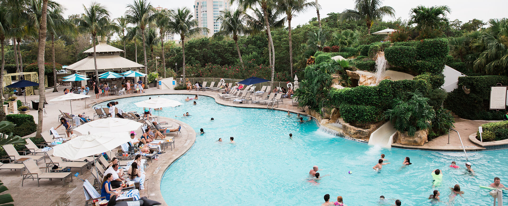 naples grande pool