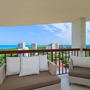 Gulf View Suites Private Furnished Balcony